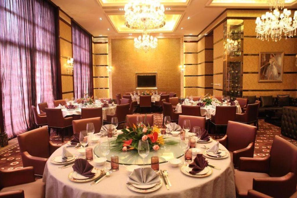 Chateau Starriver Guangzhou Peninsula מראה חיצוני תמונה