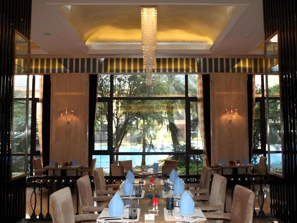 Chateau Starriver Guangzhou Peninsula מראה חיצוני תמונה